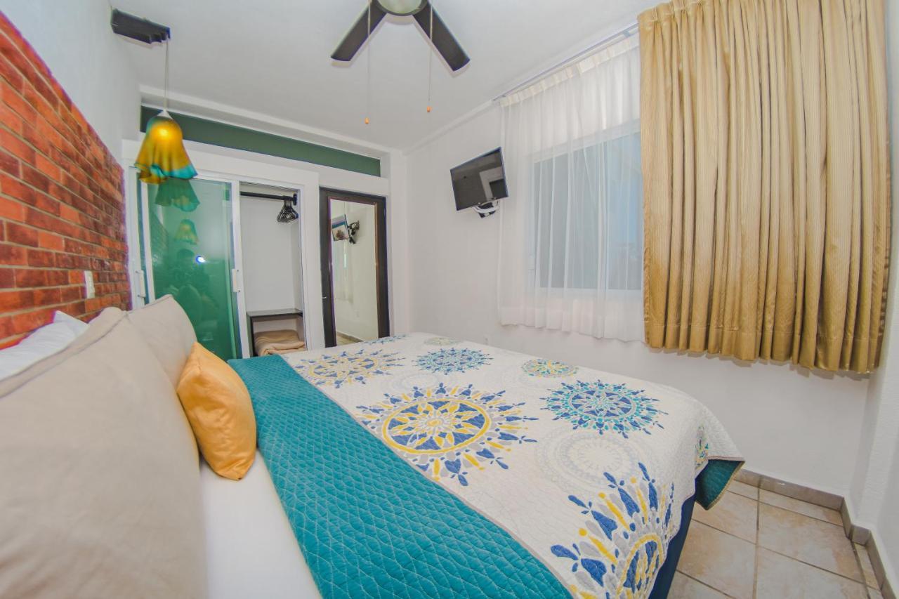 Hotel Suites Nadia Пуэрто-Вальярта Экстерьер фото