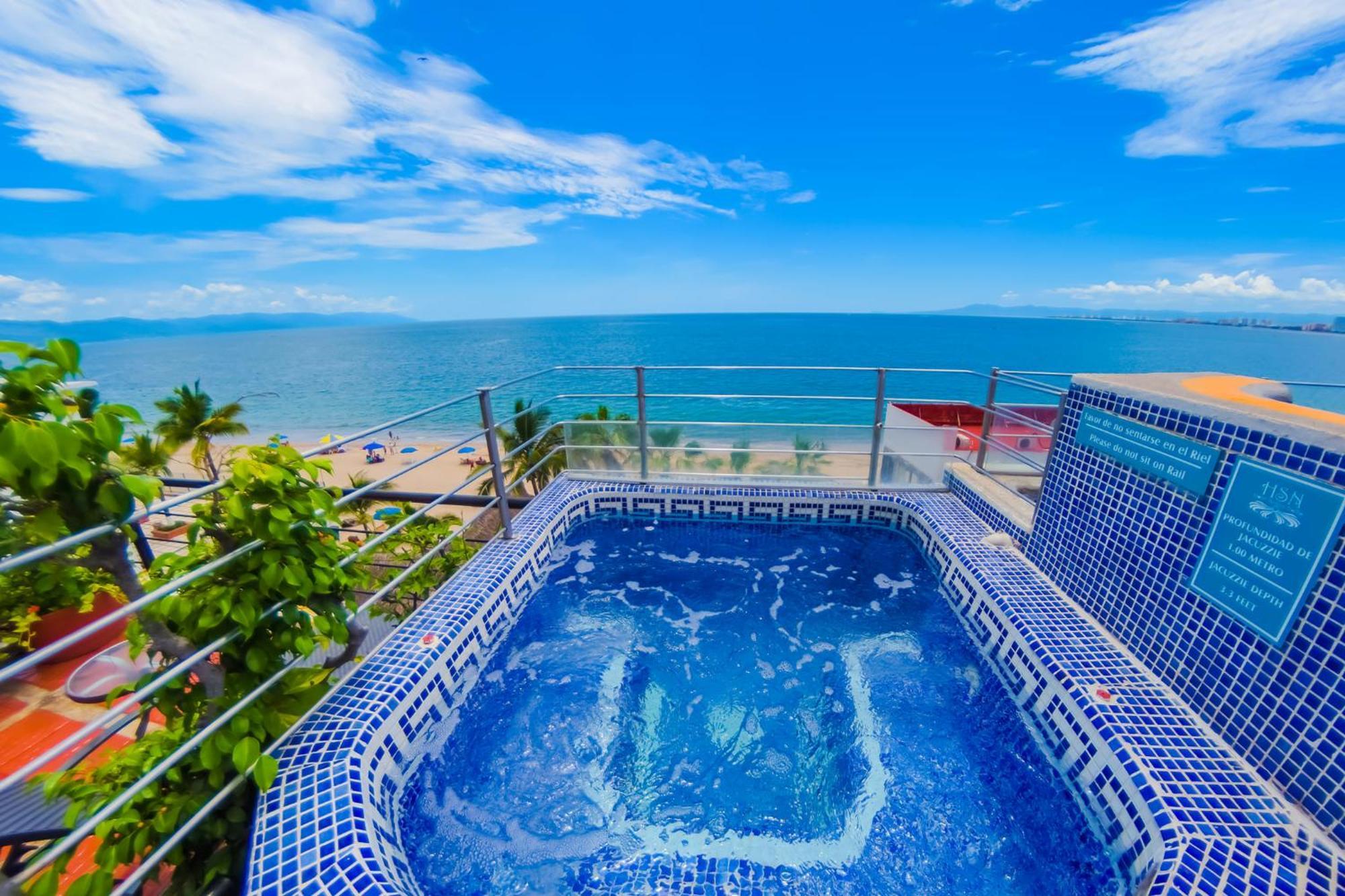 Hotel Suites Nadia Пуэрто-Вальярта Экстерьер фото